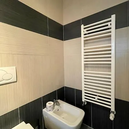 Maqui's House Gestinghome * ססטריארה